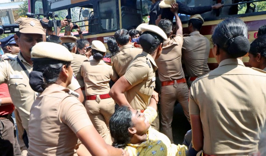 तेलंगाना के फार्महाउस में अवैध जुआ और मुर्गों की लड़ाई का अड्डा पकड़ा गया, 64 लोग गिरफ्तार