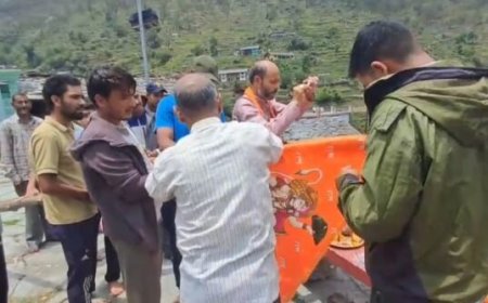 उत्तरकाशी: वीर अभिमन्यु नाटक मंचन की तैयारियों से बिगराड़ी गांव में छाया उत्सव का माहौल, 20 जून से होंगे कार्यक्रम