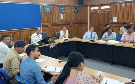 चंपावत: जिलाधिकारी मनीष कुमार की अध्यक्षता में गोल्ज्यू कॉरिडोर परियोजना की नई समीक्षा