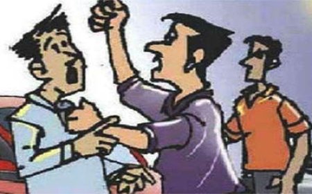 काशीपुर: शादी में काम करने वाले युवक की निर्मम पिटाई, वीडियो वायरल