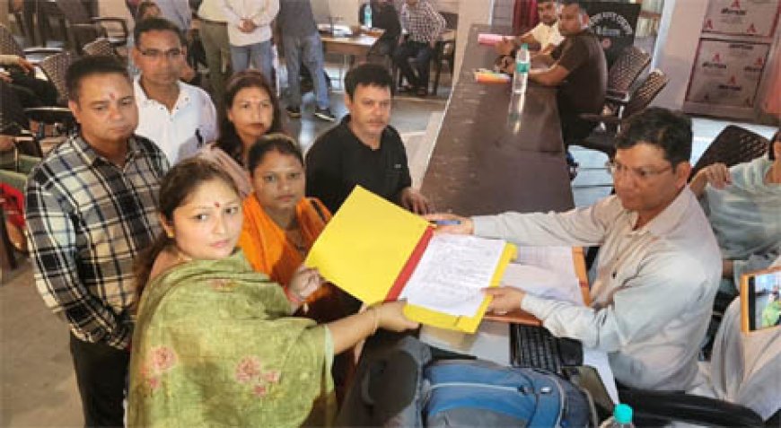 पूर्व ब्लॉक प्रमुख संजय नेगी ने दी पत्नी, बच्चों के साथ आत्मदाह की चेतावनी