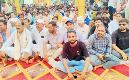 जसपुर स्टेडियम की मांग पर 550 युवाओं ने पूर्व विधायक के संग रखा उपवास
