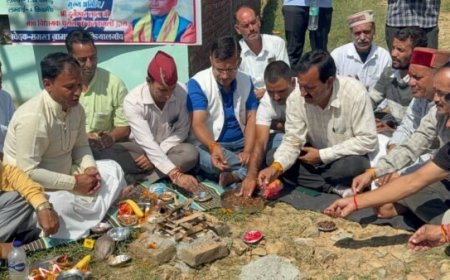 कंडियाल गांव मोटरमार्ग का डामरीकरण: विधायक दुर्गेश्वर लाल ने भूमि-पूजन से किया शुभारंभ