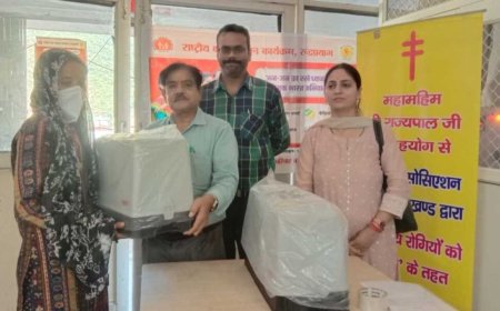 रुद्रप्रयाग में टीबी मरीजों को पोषाहार तथा सिलाई मशीन का वितरण