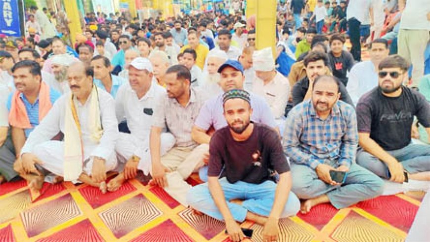 जसपुर स्टेडियम की मांग पर 550 युवाओं ने पूर्व विधायक के संग रखा उपवास
