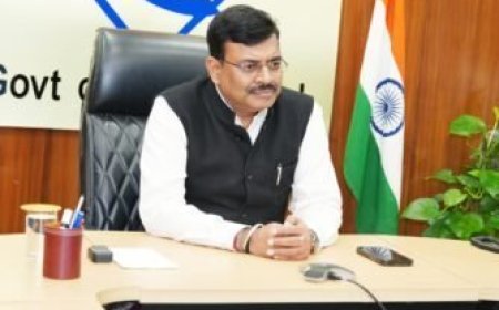 मुख्य सचिव ने झुग्गी बस्तियों के पुनर्विकास के लिए दिए महत्वपूर्ण निर्देश
