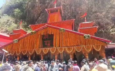 यमुनोत्री धाम के कपाट शीतकाल के लिए बंद, मां यमुना की डोली खरसाली रवाना