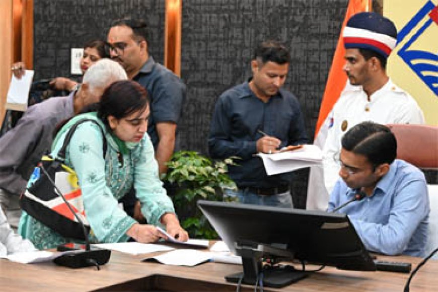 नामी गिरामी स्कूल ने महिला टीचर को किया प्रताड़ित, वेतन देने से किया मना
