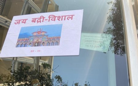 आयकर टीम ‘भोलेनाथ का भक्त’ बनकर पहुंची देहरादून 80 वाहनों पर लगाए जय बद्री विशाल के स्टिकर