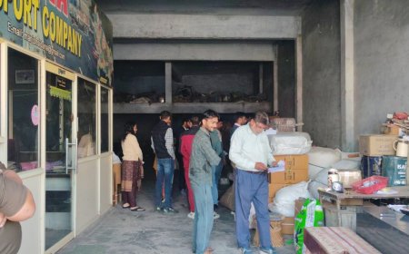 काशीपुर में ट्रांसपोर्टरों पर बड़ी कार्रवाई, 1.04 लाख की वसूली, रिकॉर्ड जब्ती, कई अभिलेखों की जांच जारी