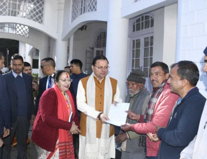 लोक सेवा आयोग से चयनित 178 अभ्यर्थियों को मुख्यमंत्री ने प्रदान किये नियुक्ति पत्र