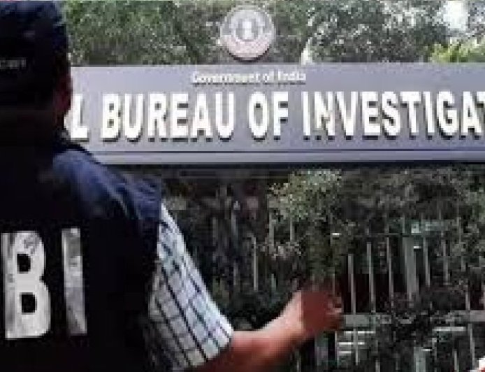 UKSSSC पेपर लीक मामले में सहायक प्रोफेसर गिरफ्तार, CBI की पहली कार्रवाई