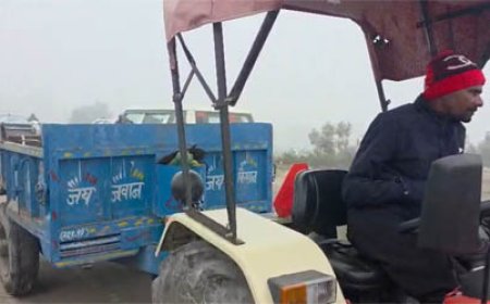 हिमाकत का खामियाजा : सरवरखेड़ा से कूड़ा लाकर ढेला में फैंकने वाली ट्रेक्टर ट्रॉली जब्त