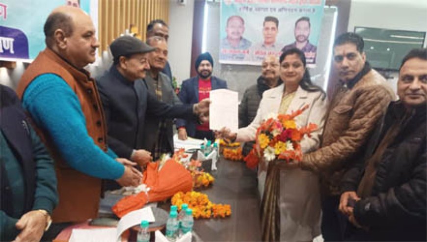 प्रियंका अग्रवाल बनीं व्यापार मंडल महिला मोर्चे की जिलाध्यक्ष