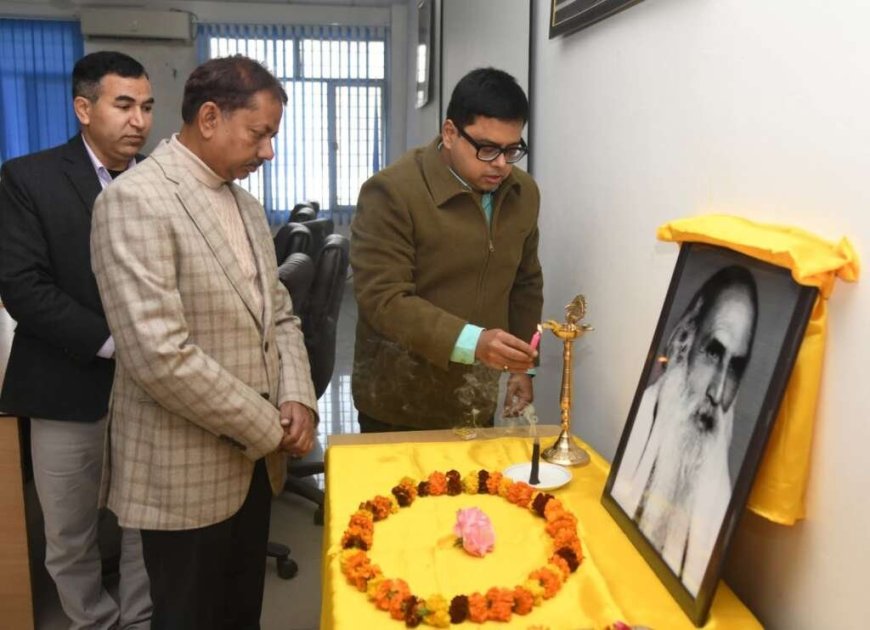 उत्तराखंड के गांधी इन्द्रमणी बडोनी की जयंती पर सूचना निदेशालय में श्रद्धांजलि सभा आयोजित