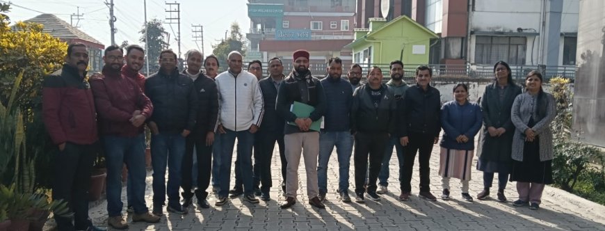 अफसर 354 से बढ़कर हुए 481, कर्मचारी 777 पर अटके, अब आंदोलन की तैयारी