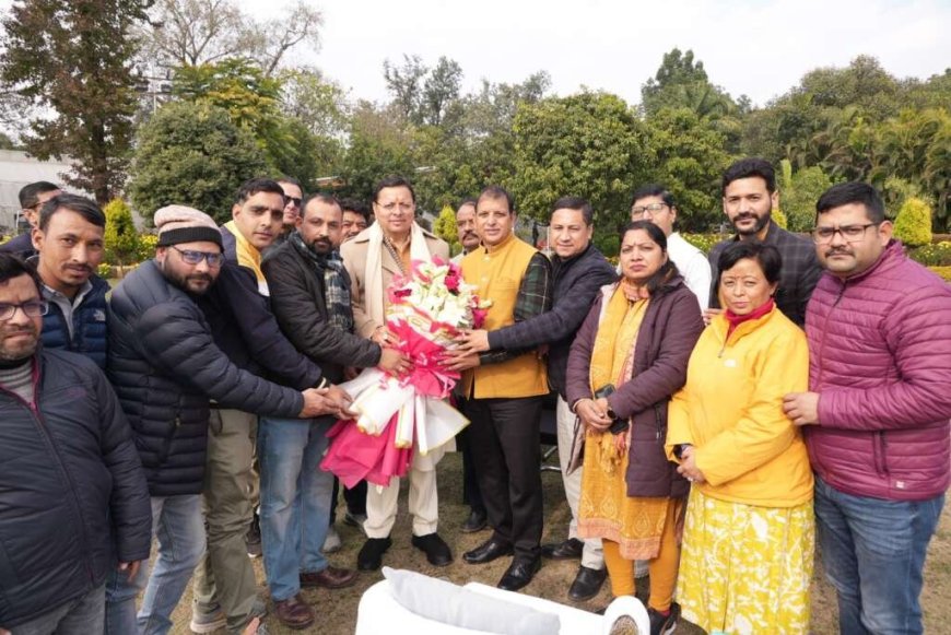 देहरादून: मुख्यमंत्री से प्रेस क्लब की नव निर्वाचित कार्यकारिणी के पदाधिकारियों ने की शिष्टाचार भेंट