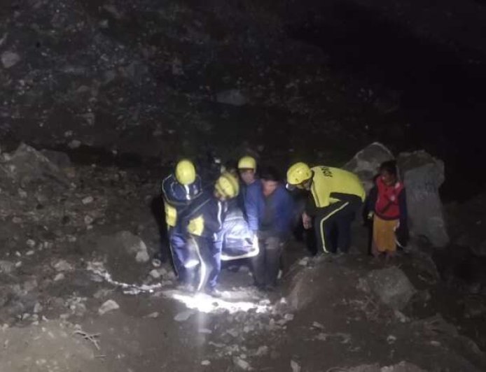 उत्तराखंड: खाई में गिरकर युवक की मौत, SDRF ने किया शव बरामद