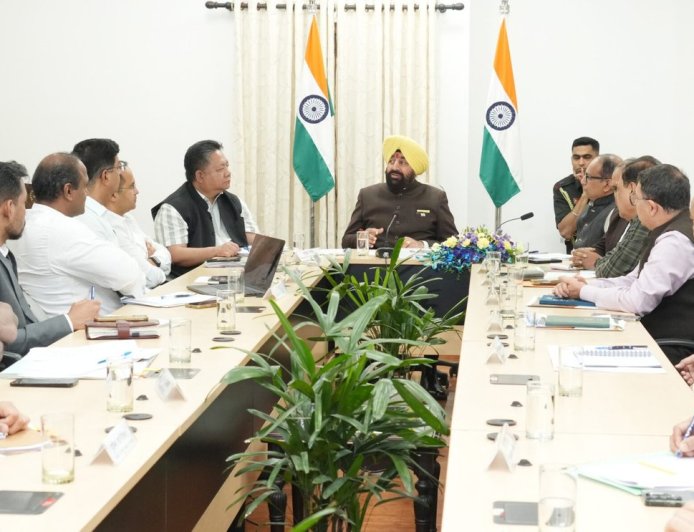 उत्तराखंड: राज्यपाल गुरमीत सिंह ने चारधाम यात्रा 2026 की तैयारियों की समीक्षा की, सुरक्षा और सुव्यवस्थित यात्रा के लिए निर्देश दिए