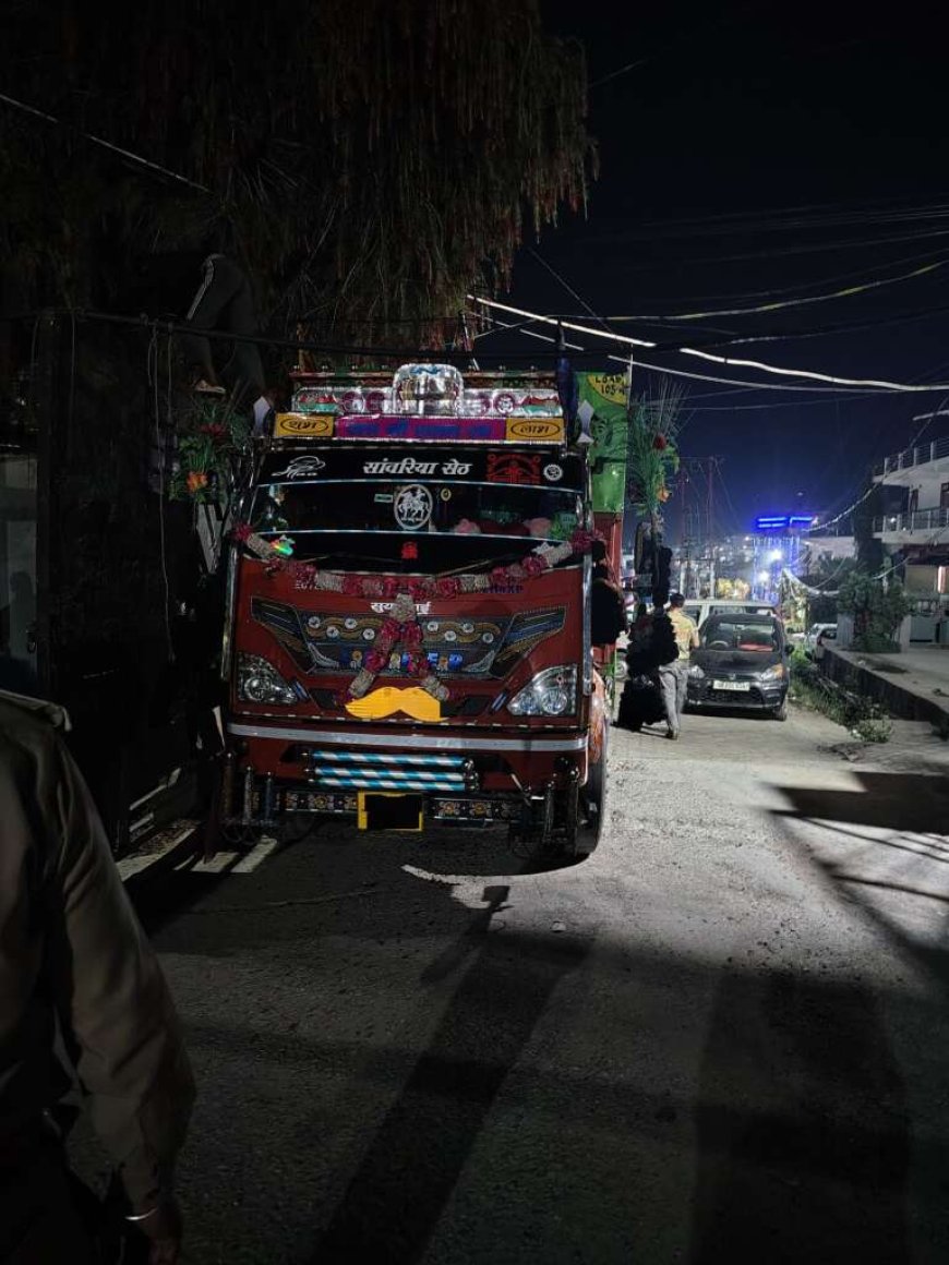 उत्तराखंड में एआरटीओ की सख्ती: फर्जी लाइसेंस के आधार पर यूपी की पिकअप का अंतरिक्ष