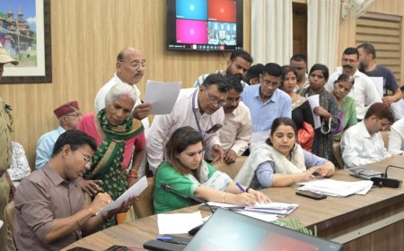 विधवा मां और उसकी बेटी से मिले धोखे की कहानी: बहू-बेटे की प्रताड़ना का अवलोकन