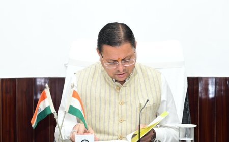 मुख्यमंत्री पुष्कर सिंह धामी ने ‘सौर जागरूकता स्मारिका पुस्तिका’ का विमोचन, उत्तराखण्ड ने 40 हजार रूफटॉप सोलर संयंत्र लक्ष्य हासिल किया