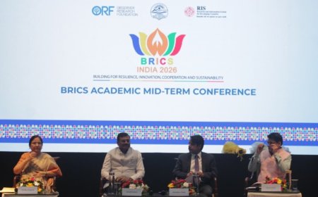 दून विश्वविद्यालय में आयोजित अंतरराष्ट्रीय ब्रिक्स अकादमिक मिड-टर्म कॉन्फ्रेंस: वैश्विक चुनौतियों पर विशेषज्ञों का विचार-विमर्श