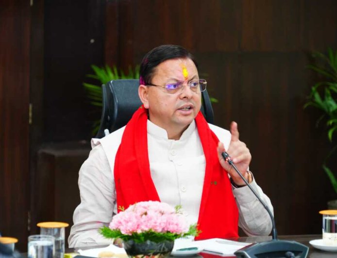 मुख्यमंत्री ने की अधिकारियों की फटकार, 15 जून तक सभी घोषणाओं को लागू करने के निर्देश