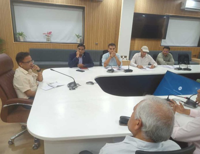 श्रमिक हितों के संरक्षण और औद्योगिक शांति लिए महत्वपूर्ण निर्देश