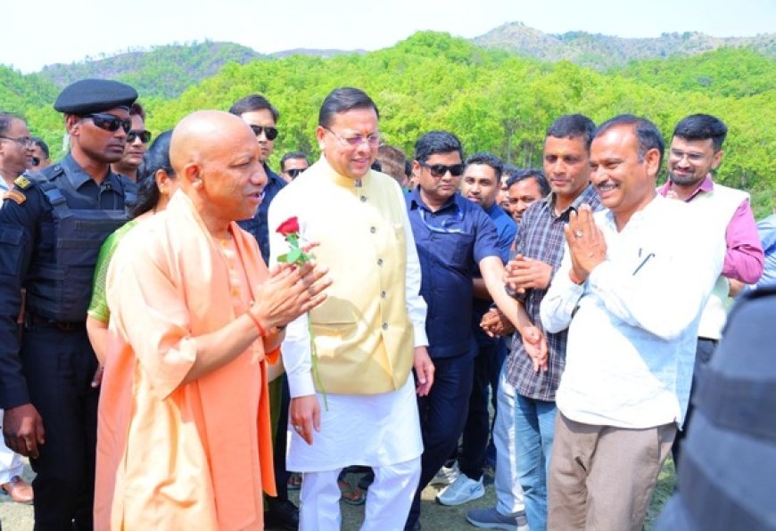 महायज्ञ और पूजा से भरी यात्रा: मुख्यमंत्री योगी आदित्यनाथ और पुष्कर सिंह धामी का यमकेश्वर दौरा