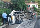 बदरीनाथ हाईवे पर भयंकर सड़क हादसा, एक महिला की मौत, 17 यात्री घायल