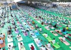 मुख्यमंत्री पुष्कर सिंह धामी ने सामूहिक योगाभ्यास किया, युवाओं से नशामुक्त जीवन अपनाने की अपील