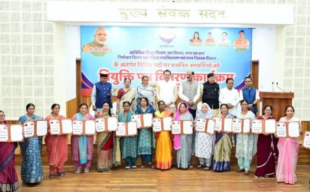 मुख्यमंत्री पुष्कर धामी ने 276 चयनित अभ्यर्थियों को वितरित किए नियुक्ति पत्र