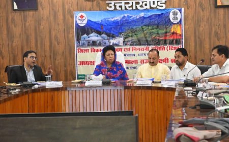 उत्तराखंड: अधिकारियों की गैरमौजूदगी पर सांसद ने मांगा स्पष्टीकरण, तबादले के निर्देश जारी