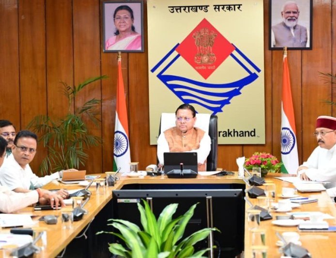 Chardham Yatra 2026: मुख्यमंत्री पुष्कर धामी ने की यात्रा व्यवस्थाओं की समीक्षा, सुरक्षा और सुगमता पर जोर