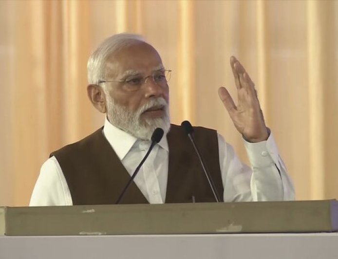 मोदी युग में उत्तराखंड का बुनियादी ढांचा: सड़क, रेल और हवाई सेवाओं का अद्भुत विस्तार