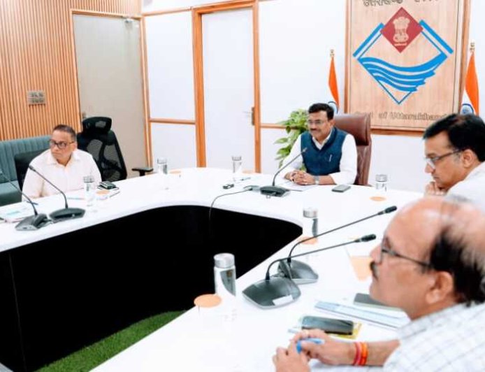 केदारनाथ और हेमकुंड साहिब रोपवे परियोजनाओं में त्वरित प्रगति के लिए मुख्य सचिव के निर्देश