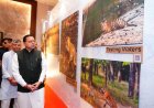 सिंगल-यूज़ प्लास्टिक के विरुद्ध प्रभावी जनभागीदारी अभियान का आवाहन, मुख्यमंत्री ने बाघ संरक्षण पर आधारित कला का विमोचन किया