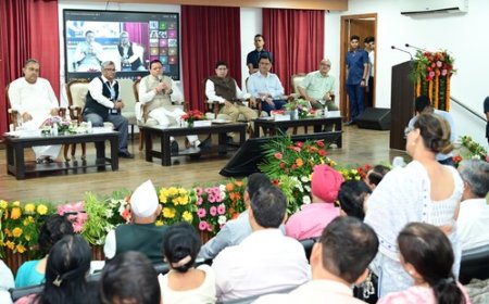 सीएम धामी ने देहरादून साइंस सिटी को विज्ञान और नवाचार का राष्ट्रीय केंद्र बनाने के लिए की महत्वपूर्ण घोषणाएं