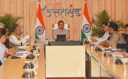 Uttarakhand: मुख्यमंत्री पुष्कर धामी का अधिकारियों को सख्त निर्देश, आपदा प्रबंधन में लापरवाही बर्दाश्त नहीं