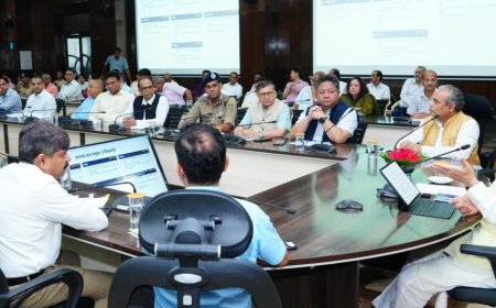 Uttarakhand: मुख्यमंत्री पुष्कर धामी ने हेल्पलाइन-1905 पर जन शिकायतों के त्वरित निस्तारण के लिए दिए सख्त निर्देश