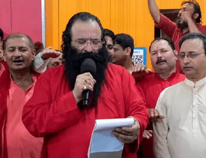 उत्तराखंड: मनसा देवी मंदिर में नया नियम, बिना जेब का कुर्ता पहनेंगे पुजारी और होगी सीसीटीवी से निगरानी