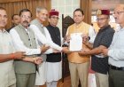 Uttarakhand: पुरोला विधायक दुर्गेश्वर लाल ने सीएम धामी से मुलाकात कर डांडा देवराणा मंदिर के लिए स्वीकृत ₹1.79 करोड़ पर जताया आभार