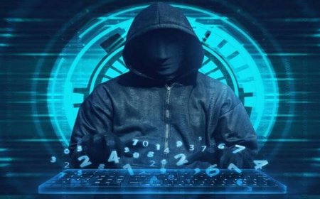 छुट्टियों में बढ़ते साइबर हमले: हैकर्स कम ट्रैफिक का उठाते हैं लाभ