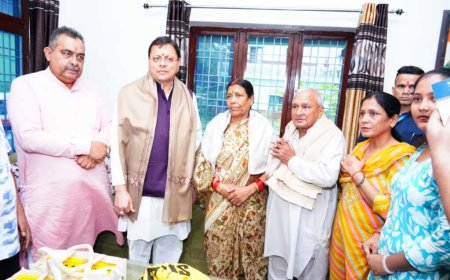 स्वतंत्रता दिवस की पूर्व संध्या पर सीएम ने शहीद अमित कुमार अणथ्वाल के परिजनों को किया सम्मानित।