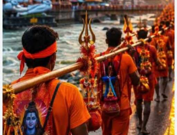 हरिद्वार में कांवड़ यात्रा का उत्सव, एक करोड़ से ज्यादा शिवभक्त गंगाजल लेकर लौटे