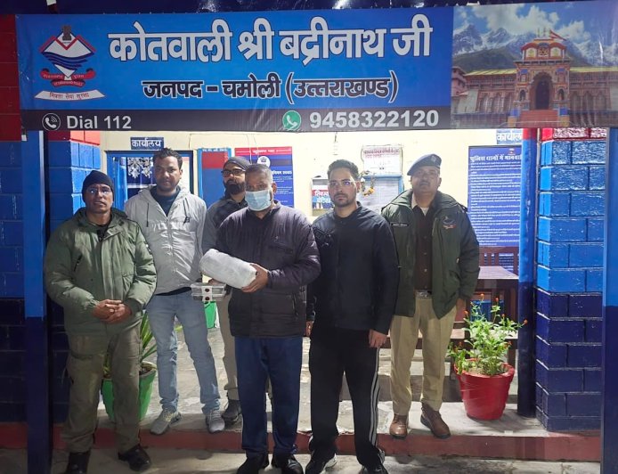 बदरीनाथ मंदिर में चढ़ावा चोरी: जेपी कंपनी का सुरक्षाकर्मी गिरफ्तार
