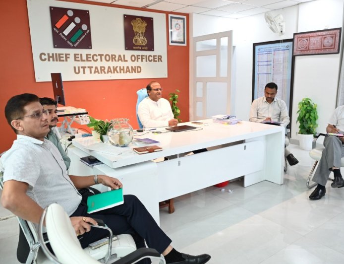 सीईओ ने लापरवाह अफसरों की जिम्मेदारी तय करने का निर्देश दिया