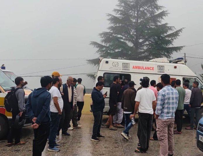 चमोली के नेल-सिदेली में घास लेने गई महिलाओं पर भालू का हमला, एक की मौ*त; दूसरी गंभीर घायल