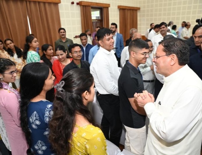 उत्तराखण्ड में 11 हजार छात्र-छात्राओं को निःशुल्क ऑनलाइन कोचिंग,   मुख्यमंत्री ने किया ‘मुख्यमंत्री युवा भविष्य निर्माण योजना’ का शुभारंभ